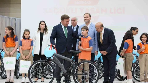 Erzincan'da Sağlıklı Yaşam Ligi Ödülleri Verildi