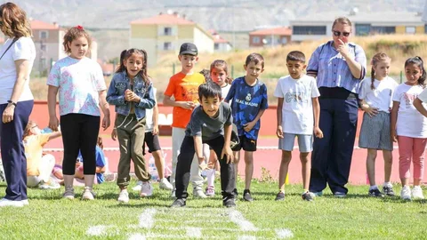 Erzincan'da Geleneksel Oyunlar Şenliği