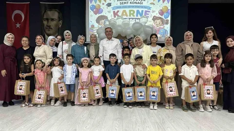 Çayırova'da Karneler Alındı