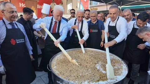 Ümraniye'de Aşure İkramı Etkinliği