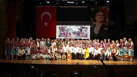 Kütahya'da Öğretmenlerden Kültürel Gösteri