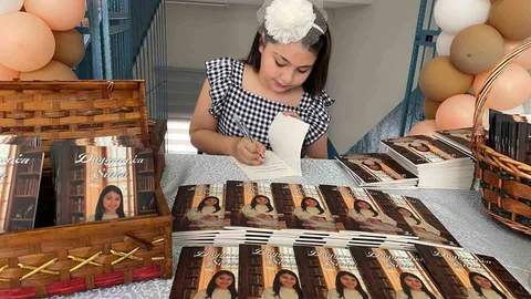 Denizli'de 10 Yaşındaki Şairin İlk Kitabı