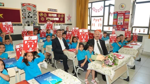 Adıyaman'da 154 Bin Öğrenci Karnelerini Aldı