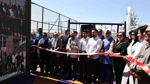 Arnavutköy'de Yeni Parklar Açıldı