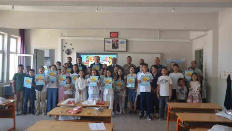 Bulanık'ta Karne Dağıtımı Heyecanı