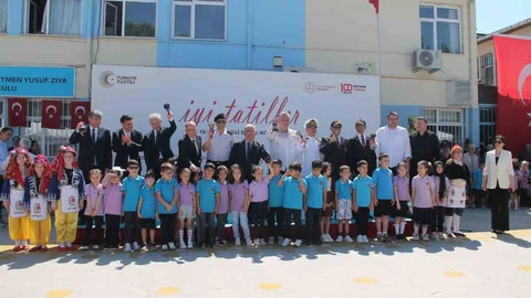 Yalova'da Karne Töreni