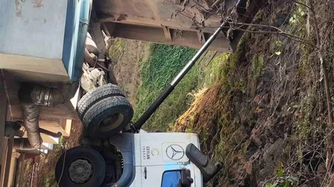 Giresun’da Freni Boşalan Kamyon Kazası