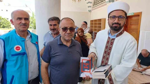 Adıyaman'da Aşure İkramı Yapıldı