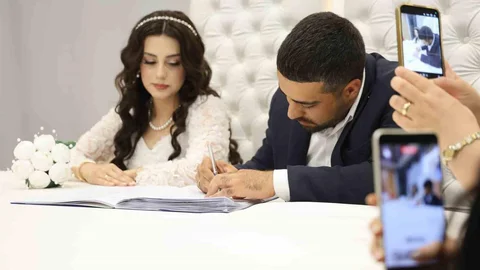 Elazığ'da Nikah Salonlarında Yoğunluk