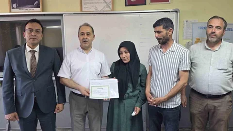 Muhammed Can Özyıldırım'ın Karnesi Teslim Edildi