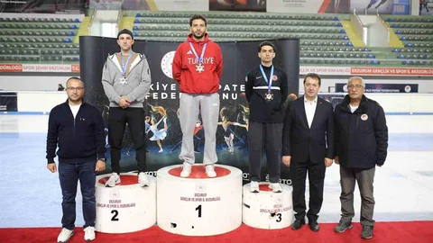 Erzurum'da Short Track Türkiye Şampiyonası Yapıldı