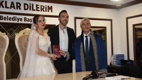 Gaziantep'te 126 Çift Evlendi