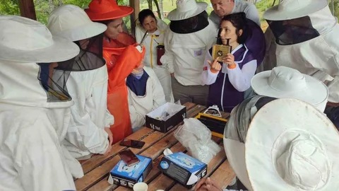 Düzce'de Arıcılara Eğitim Verildi