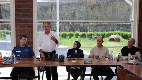 Düzce'de Kaymakam Şeyma Şendur'a Veda Yemeği