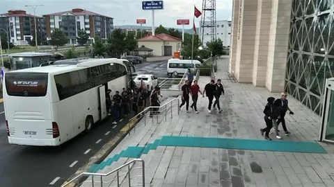 Kars’ta Siber Suç Operasyonu: 21 Tutuklama Gerçekleşti