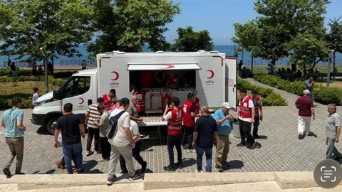 Zonguldak'ta Genç Kızılay'dan Anlamlı Etkinlik