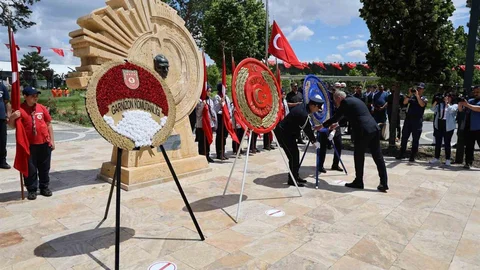 Sivas'ta Atatürk'ün Gelişi Kutlandı