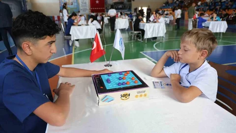 Nevşehir'de Zeka Oyunları Turnuvası Başladı