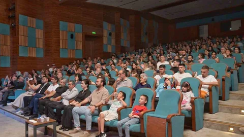 Esenyurt'ta Kültür Gecesi Renkli Anlarla Geçti
