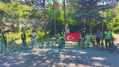 Kars'ta Geleneksel Bisiklet Turu Düzenlendi
