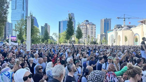 Kadir İnanır Son Yolculuğuna Uğurlandı