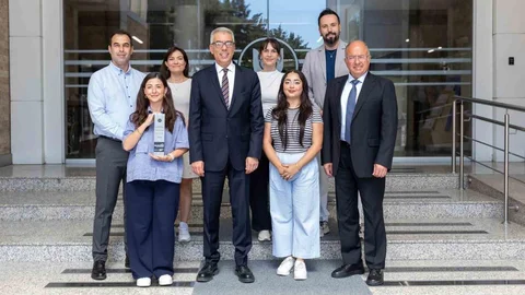 Yaşar Üniversitesi Altın Ödül Aldı