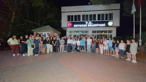 Kuyucak'ta Öğrencilere Diploma Hediyesi