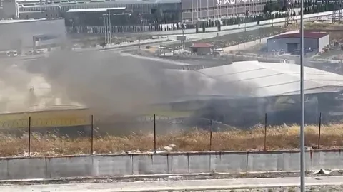 Kütahya'da Çömlek Fabrikasında Yangın Çıktı