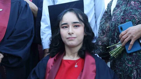 Huzeyme Nur Kurt'un Mezuniyet Gururu