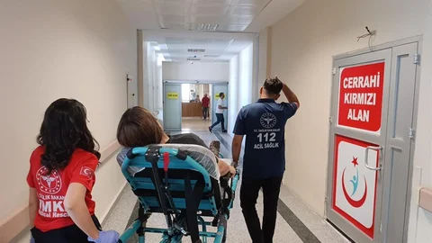 Adıyaman'da Şarampole Yuvarlanma Kazası