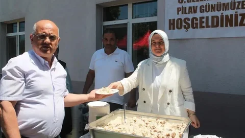 Düzce'de Geleneksel Pilav Günü Etkinliği