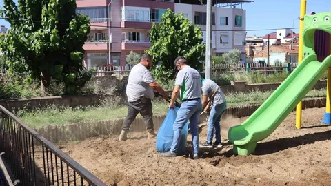 Nazilli'de Çocuk Oyun Alanları Yenileniyor