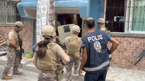 Mersin'de Altın Zincir Gaspı Olayı