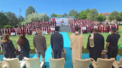 Kütahya'da 541 Yeni Mezun Sağlık Ordusuna Katıldı