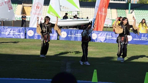 Kırşehir'de Yaz Spor Okulları Açıldı