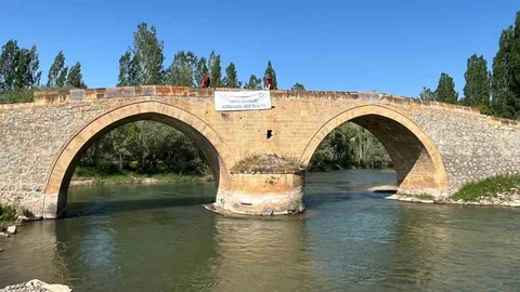 Bayburt'ta Koruyucu Aile Farkındalığı Artıyor