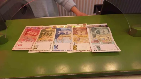 Bulgaristan'da Euro'ya Çevirme Süresi Sona Eriyor