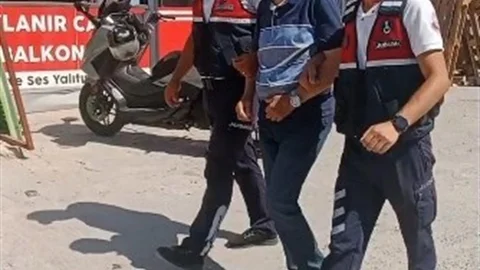 Kuşadası'nda Kooperatif Başkanı Gözaltına Alındı