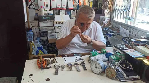Zonguldak’ta 52 Yıllık Saat Ustası