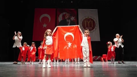 Bilecik'te Mezuniyet Coşkusu