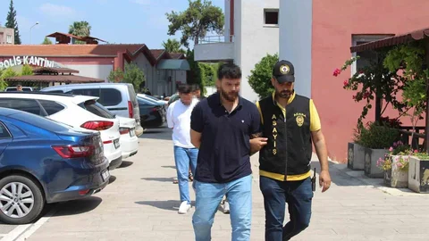 Adana'da Dolandırıcılık Şebekesi Çökertildi