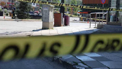 Elazığ'da Şüpheli Valiz Patlatıldı