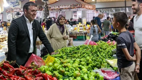 Bilecik'te Vali Sözer Esnafı Ziyaret Etti