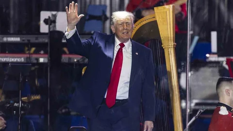 Donald Trump'ın Kripto Geliri 1 Milyar Doları Geçti