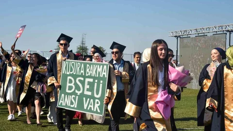 Bilecik'te Mezuniyet Töreni Coşkusu