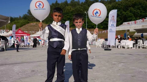 Düzce'de Toplu Sünnet Şöleni Coşkusu