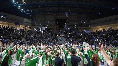 Kocaeli'de Mezuniyet Heyecanı