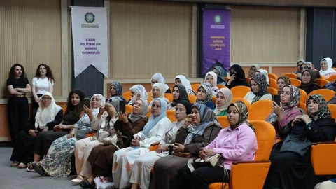 Diyarbakır'da Kadınlara Tekstil Belgesi Verildi