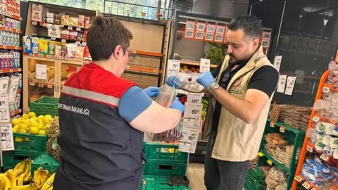 Çamlıyayla'da İşletmelerden Kiraz Numunesi Alındı