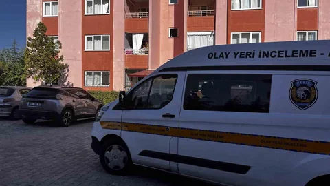Niğde'de 3. Kattan Düşen Çocuk Yaralandı